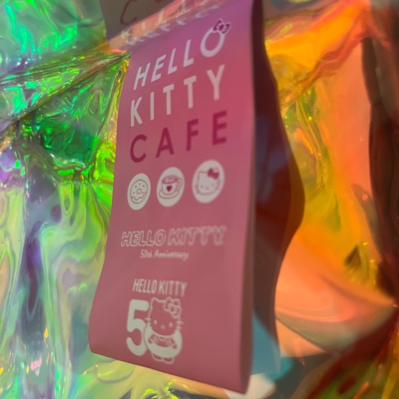 Hello kitty holographic tote - Picture 3 of 6